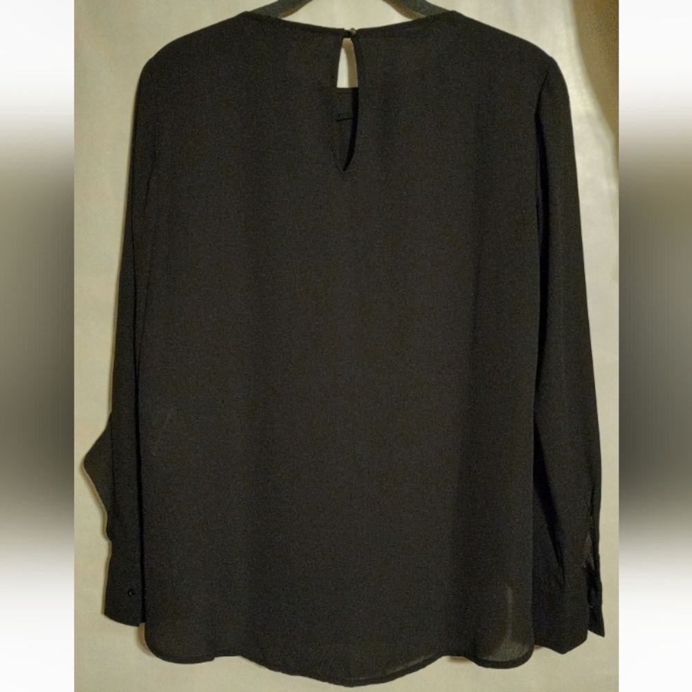 Long sleeve Ruffle Front Top - Picture 7 of 11